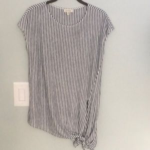 STRIPE LADIES TOP BLUE & WHITE XS MAX STUDIO